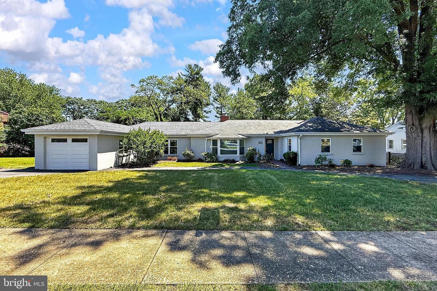 201 Longview Drive photo 4
