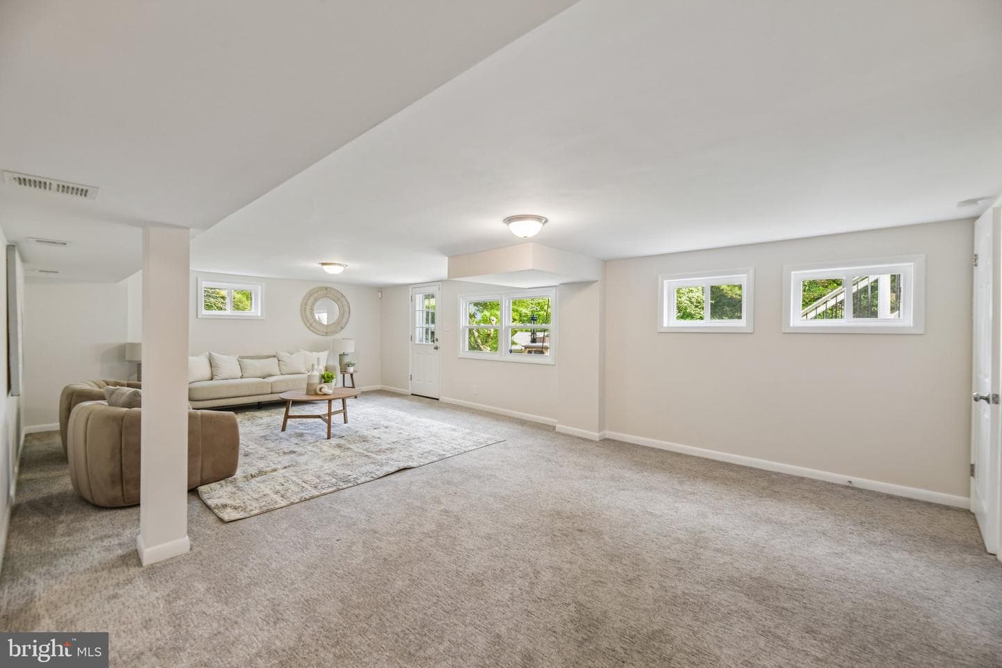 1111 Archer Court photo 38