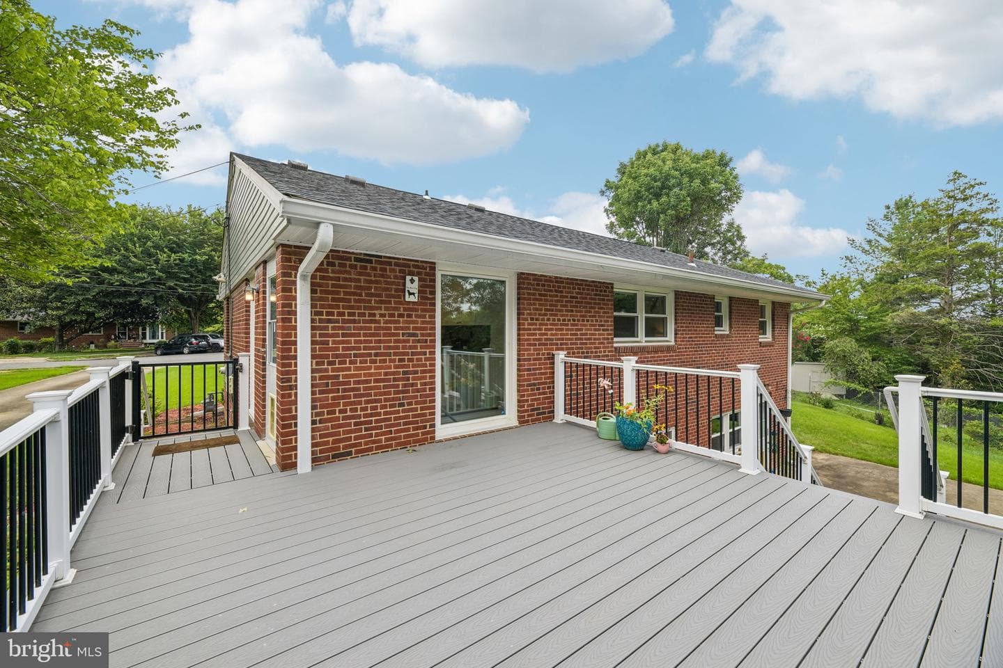 1111 Archer Court photo 51