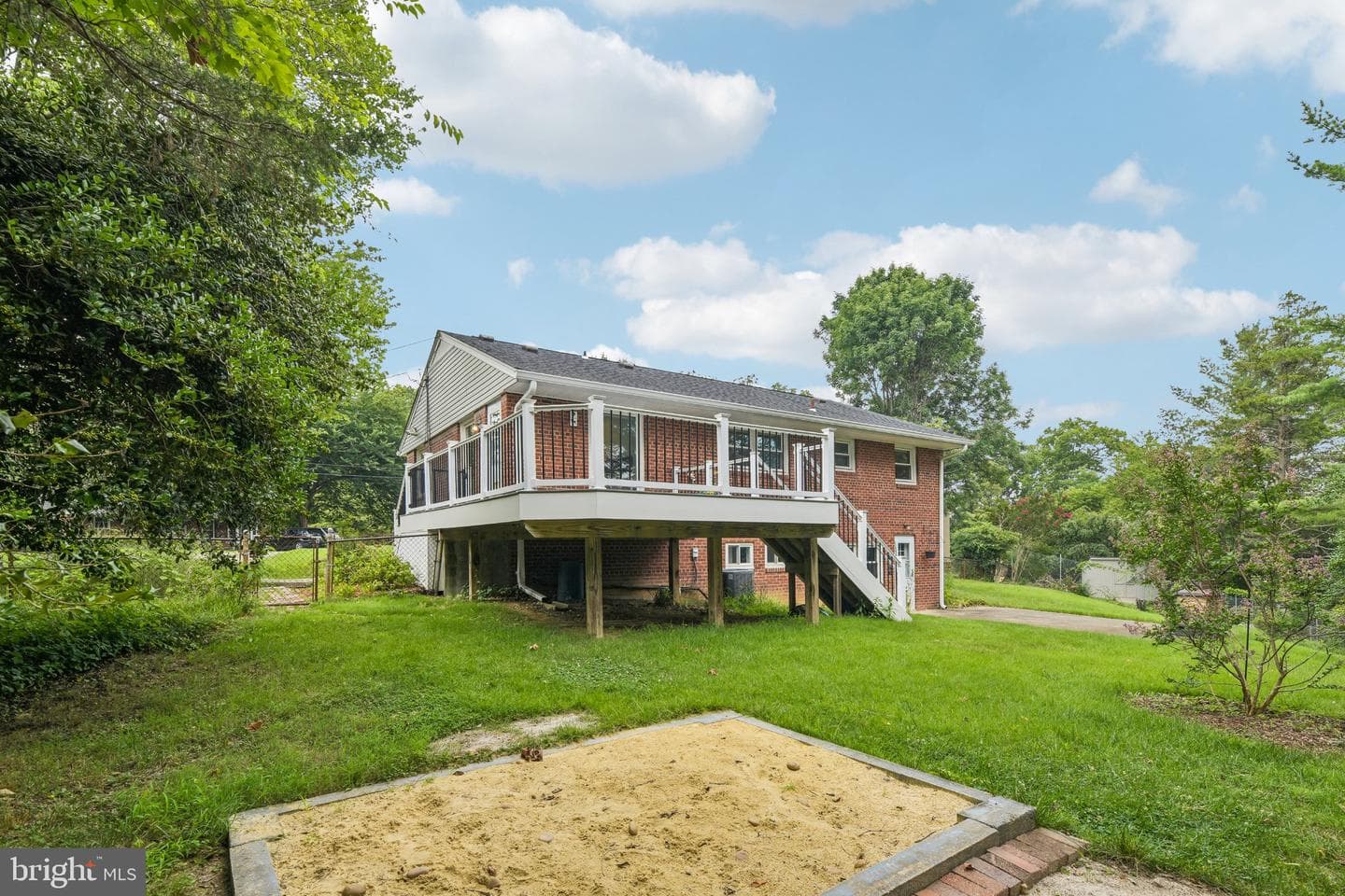 1111 Archer Court photo 54