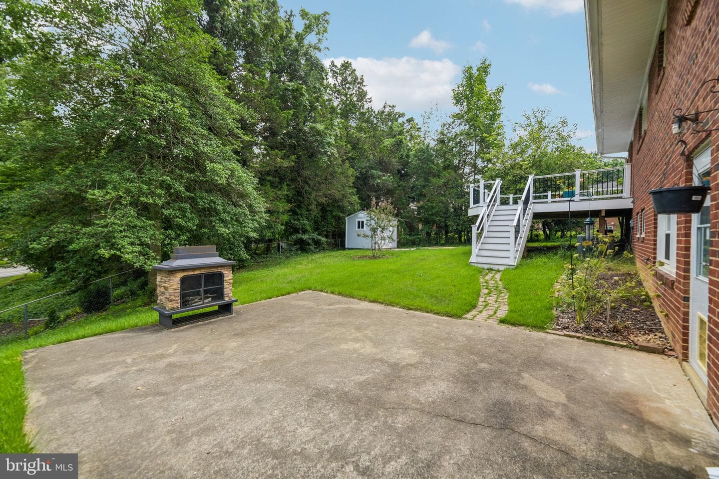 1111 Archer Court photo 58