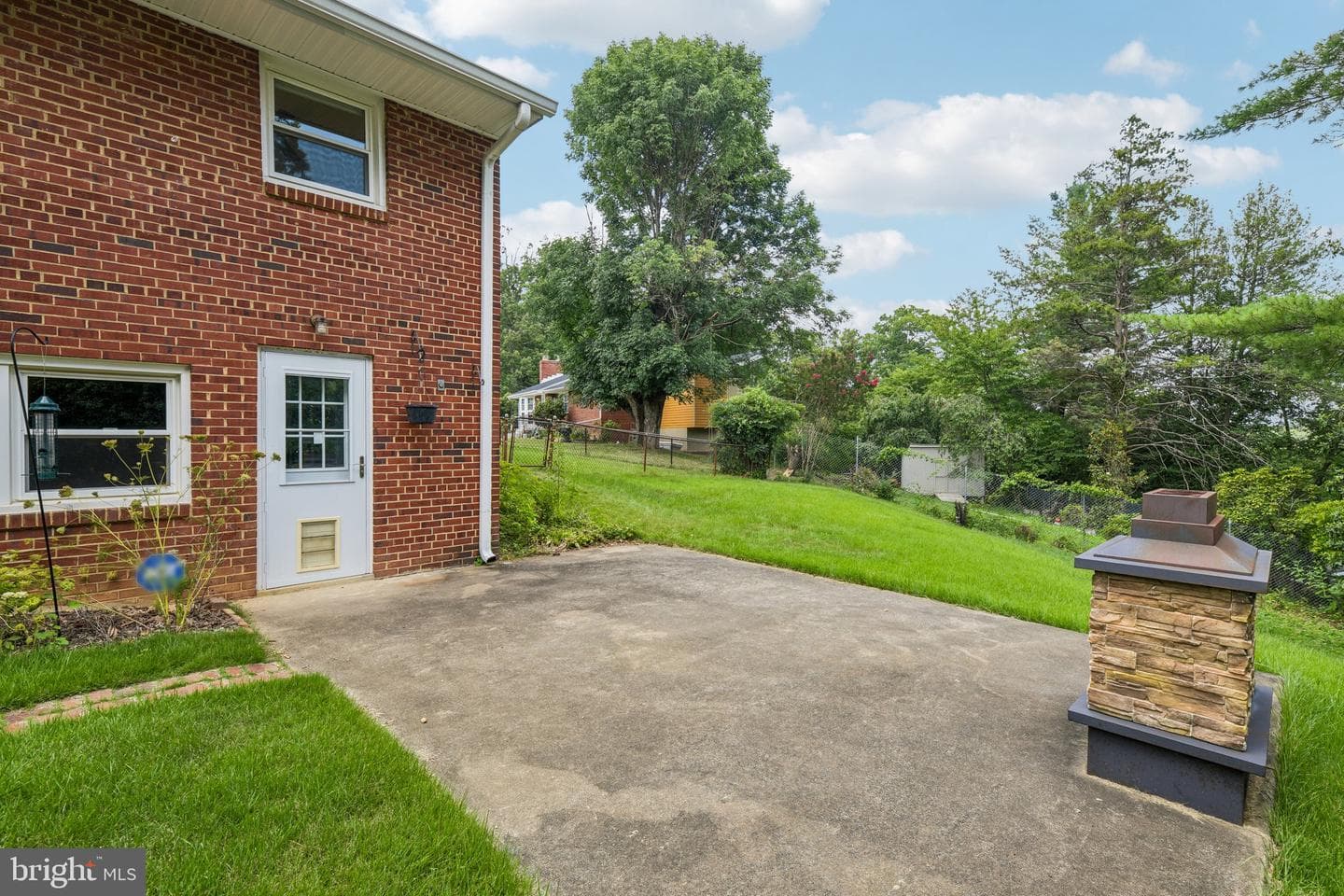 1111 Archer Court photo 59