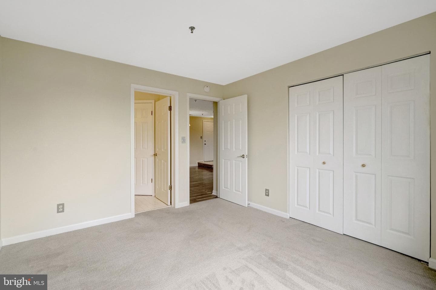 1100 Quaker Hill Drive #307 photo 31