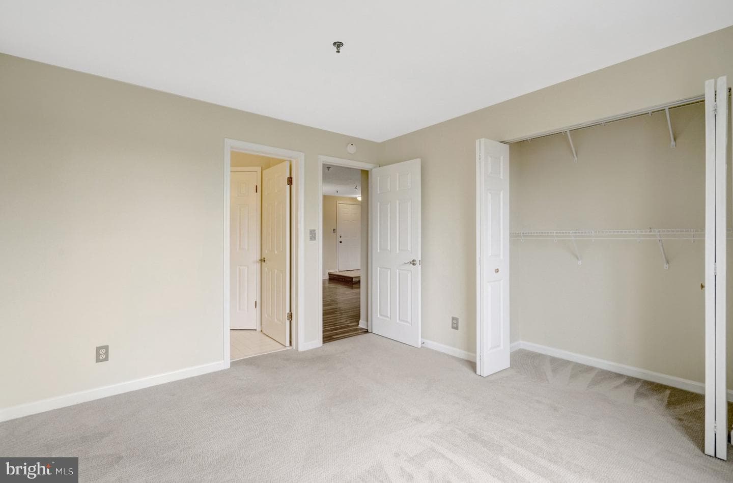 1100 Quaker Hill Drive #307 photo 32