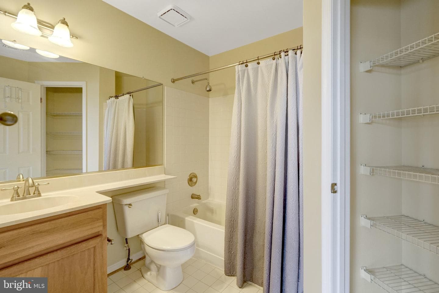 1100 Quaker Hill Drive #307 photo 34