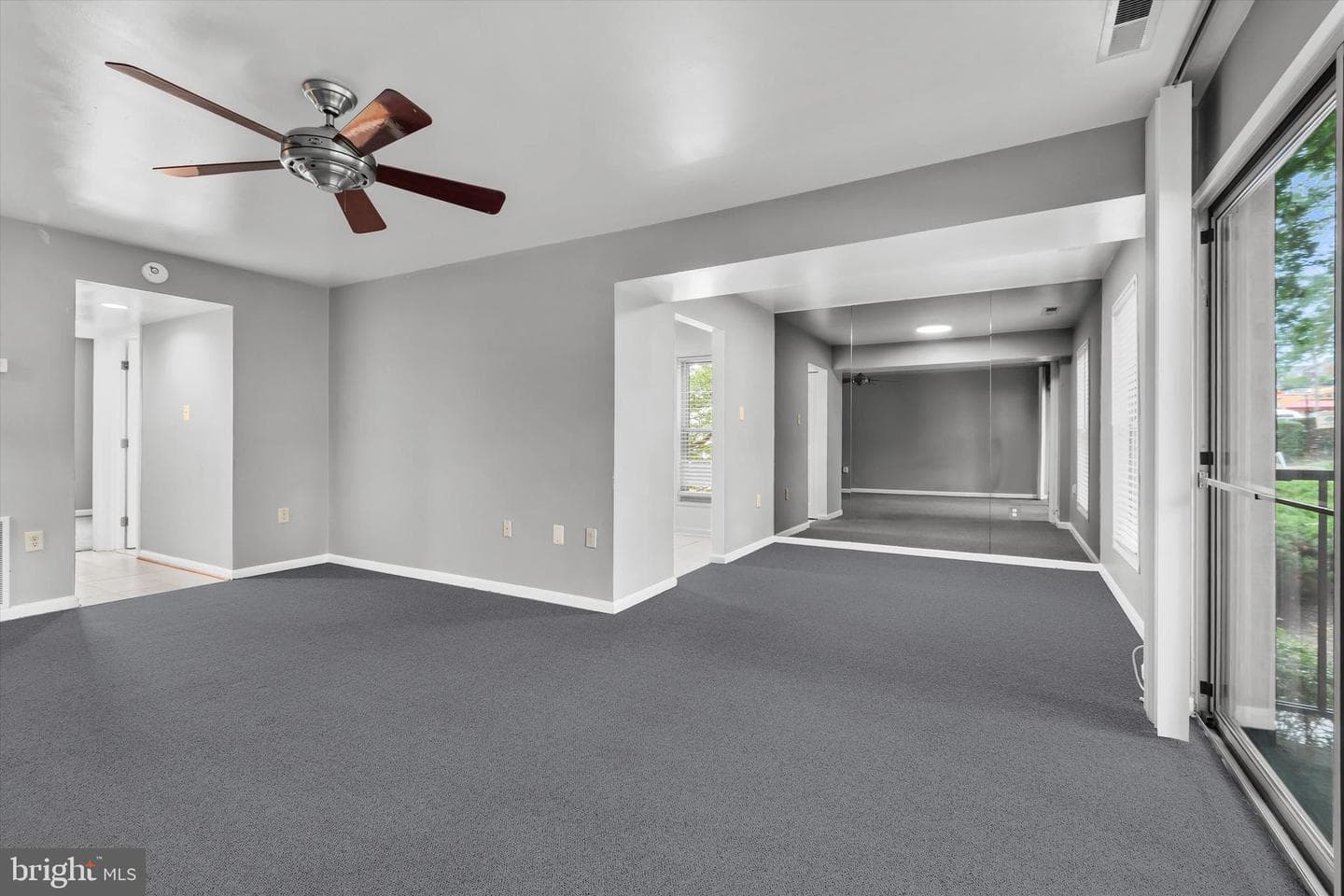 2 Canterbury Square #202 photo 15