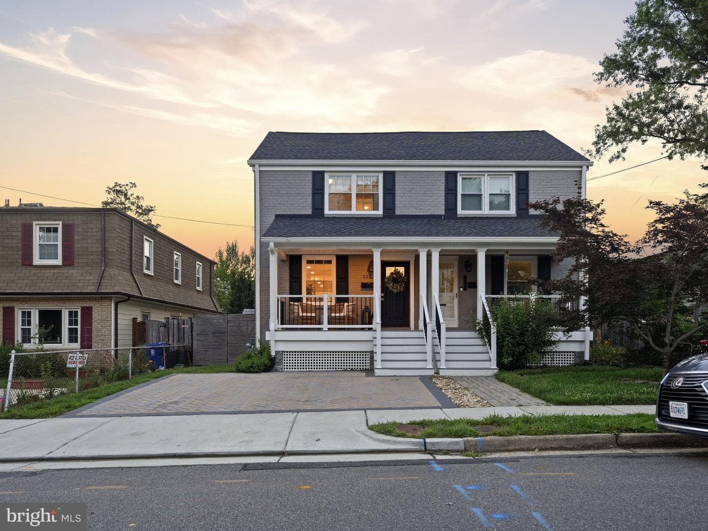 102 E Howell Avenue photo 7