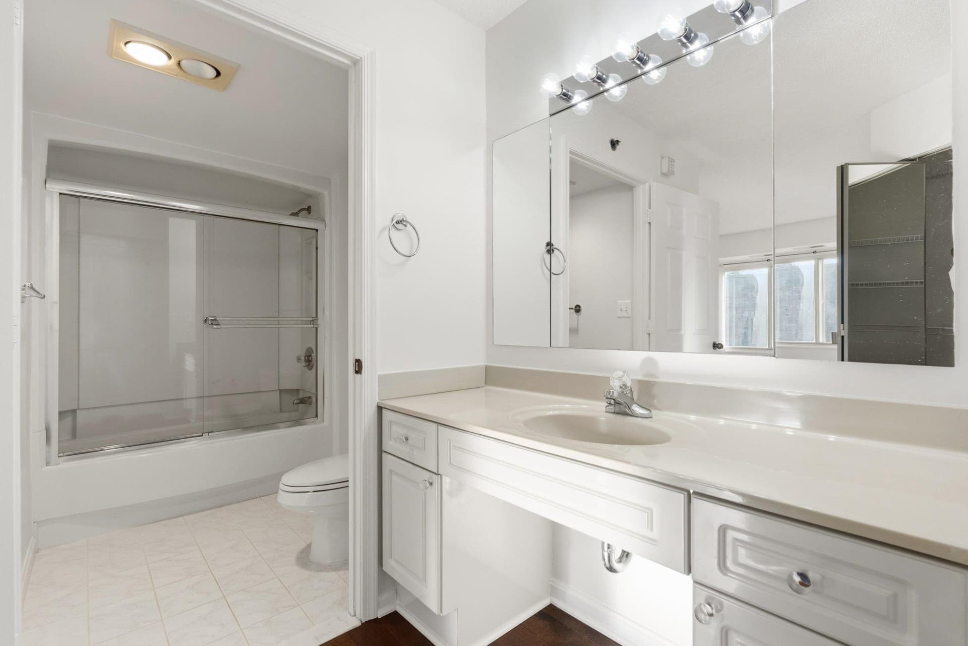 2181 Jamieson Avenue #1402 photo 15