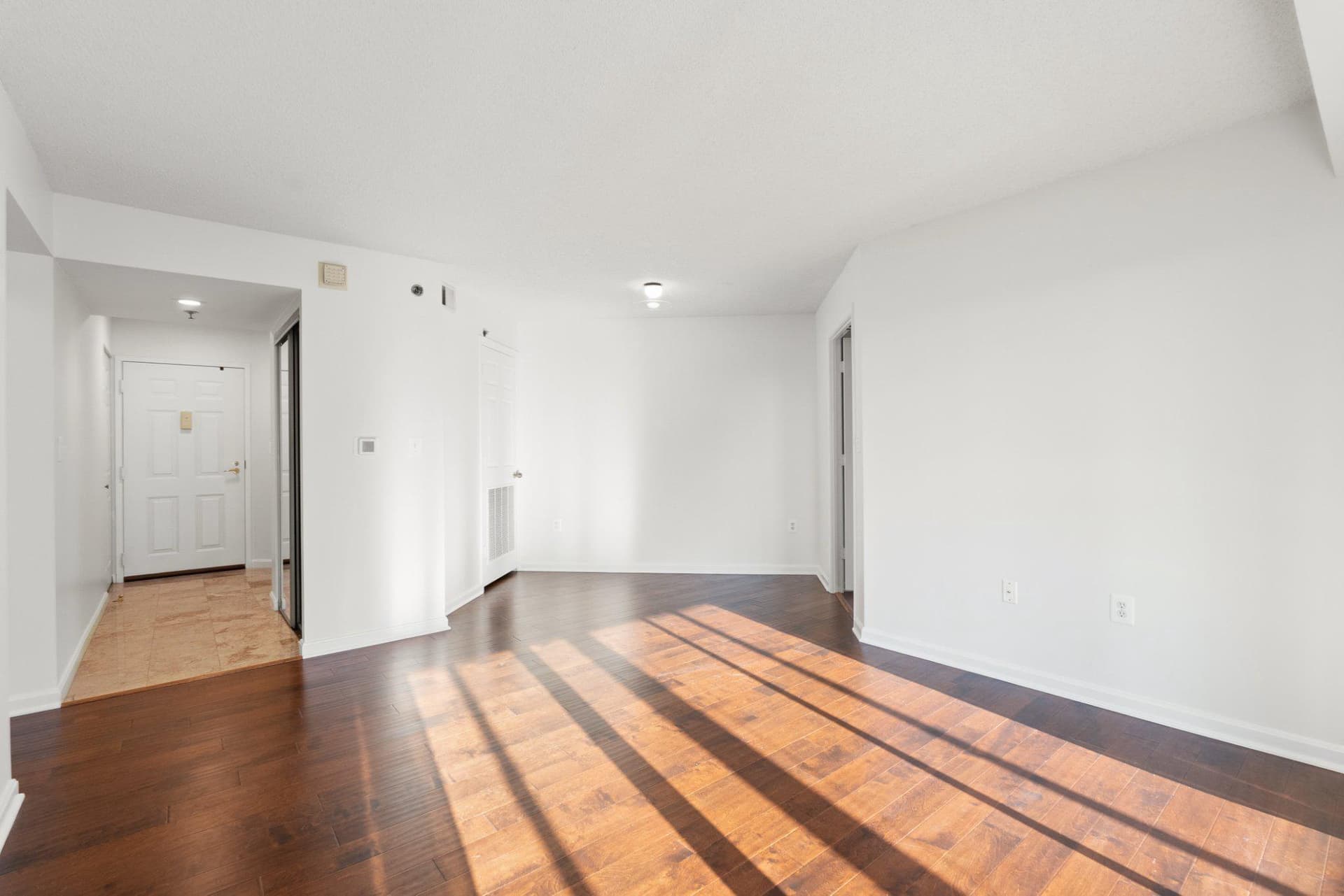 2181 Jamieson Avenue #1402 photo 6