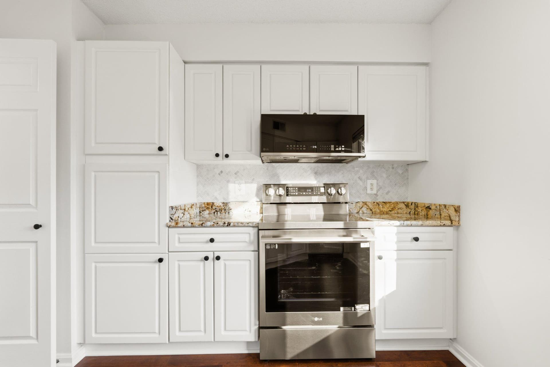 2181 Jamieson Avenue #1402 photo 8