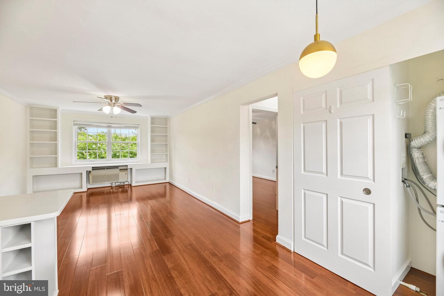 1722 W Abingdon Drive #301 photo 12
