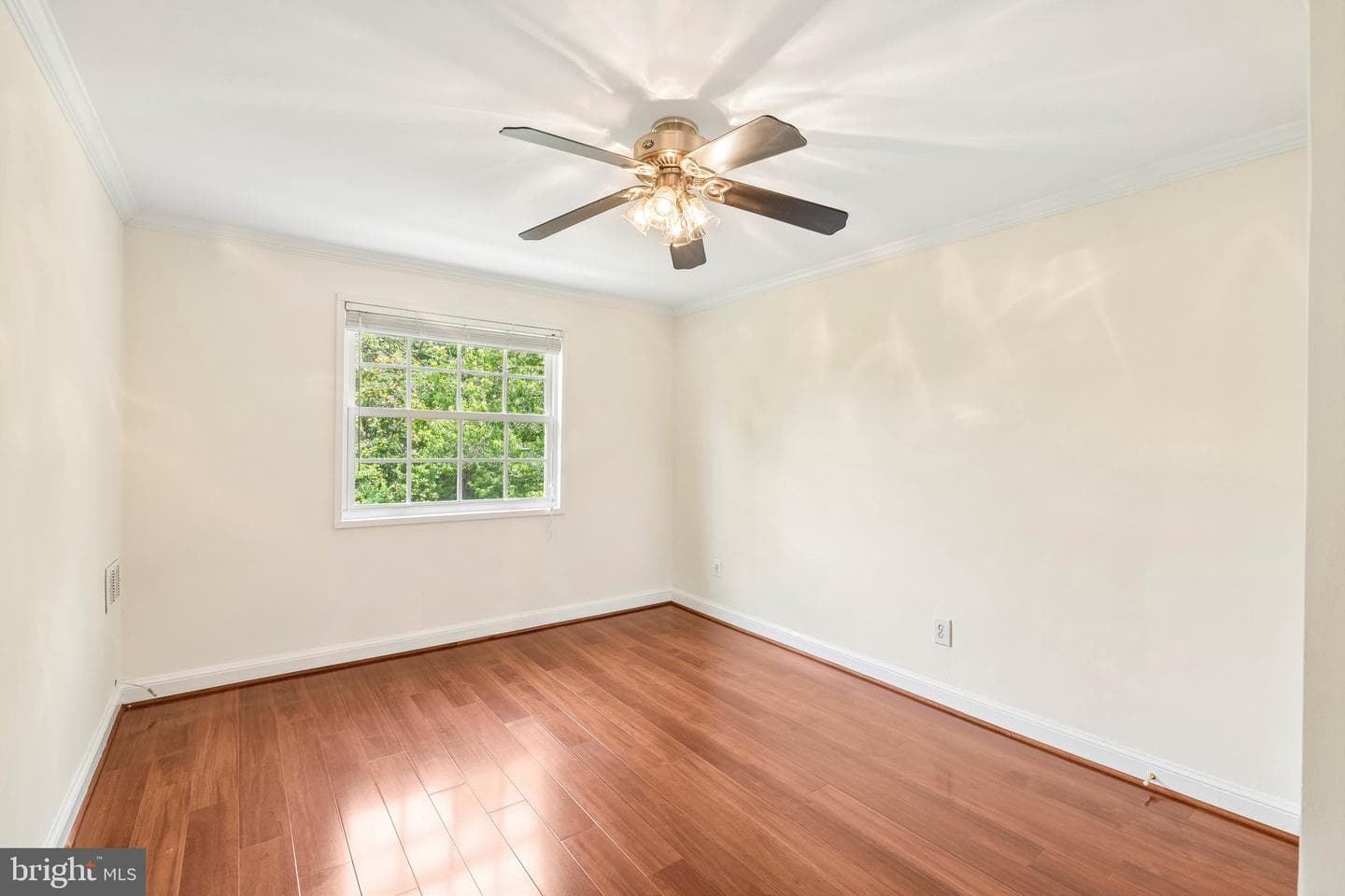 1722 W Abingdon Drive #301 photo 26