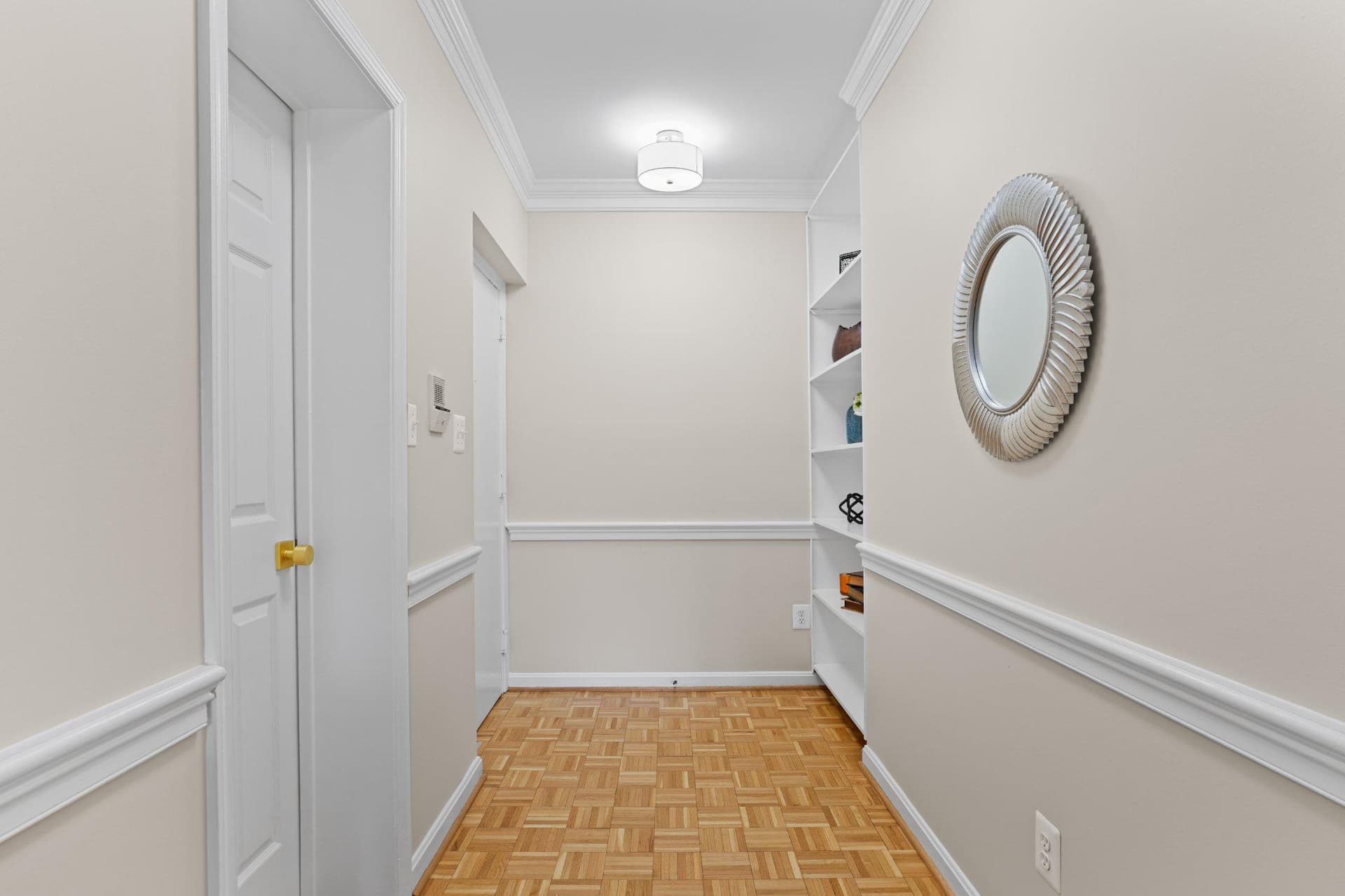 601 Wilkes Street #204 photo 3