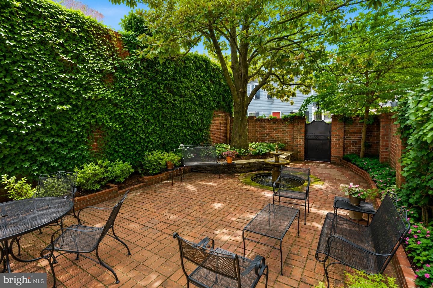 802 Duke Street photo 4