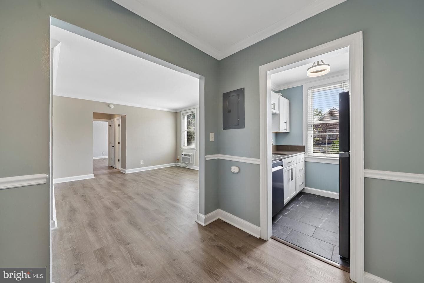 906 S Washington St # 207 photo 7