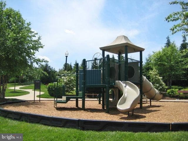 4850 Eisenhower Avenue #425 photo 26