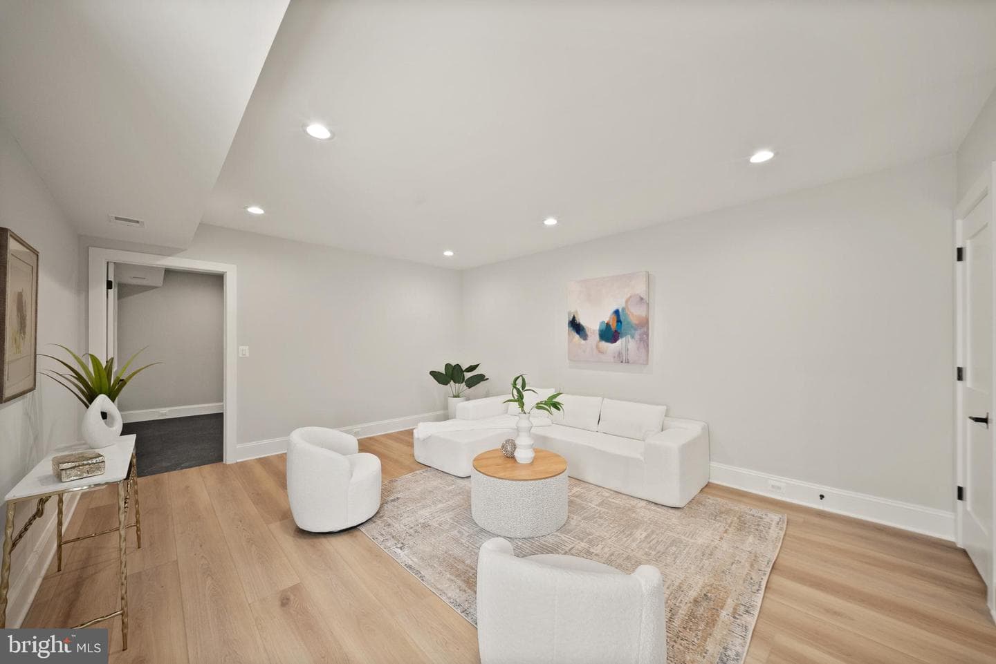31 E Reed Avenue photo 47