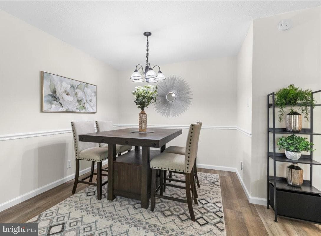 309 Yoakum Parkway #204 photo 5