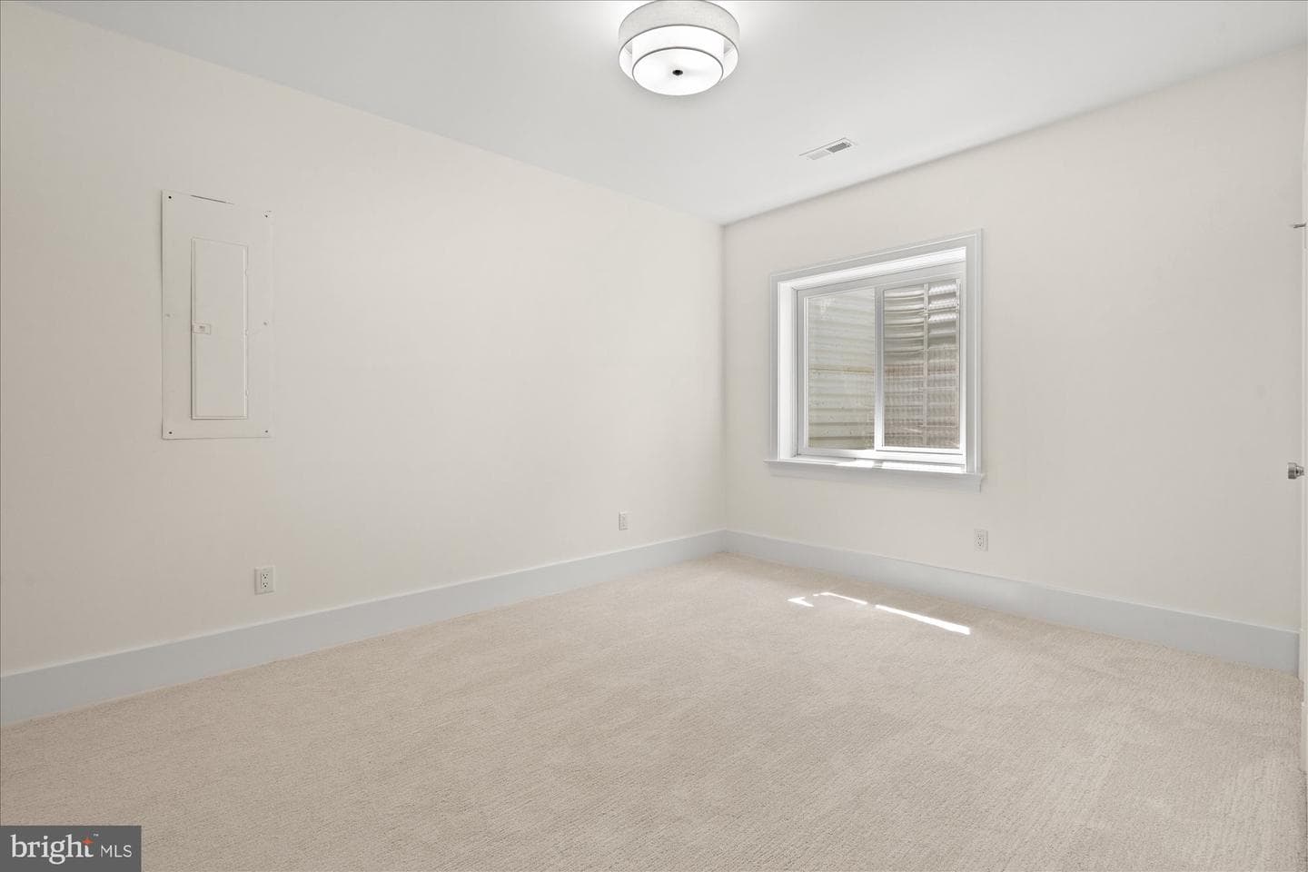 28 W Chapman Street photo 43