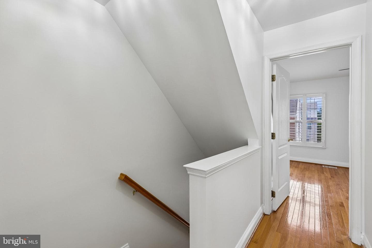 113 Meadows Lane photo 23
