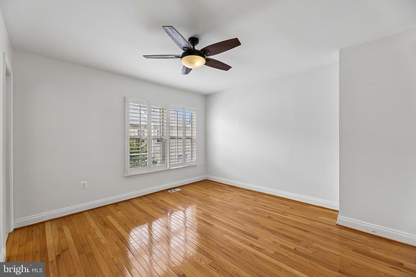 113 Meadows Lane photo 29