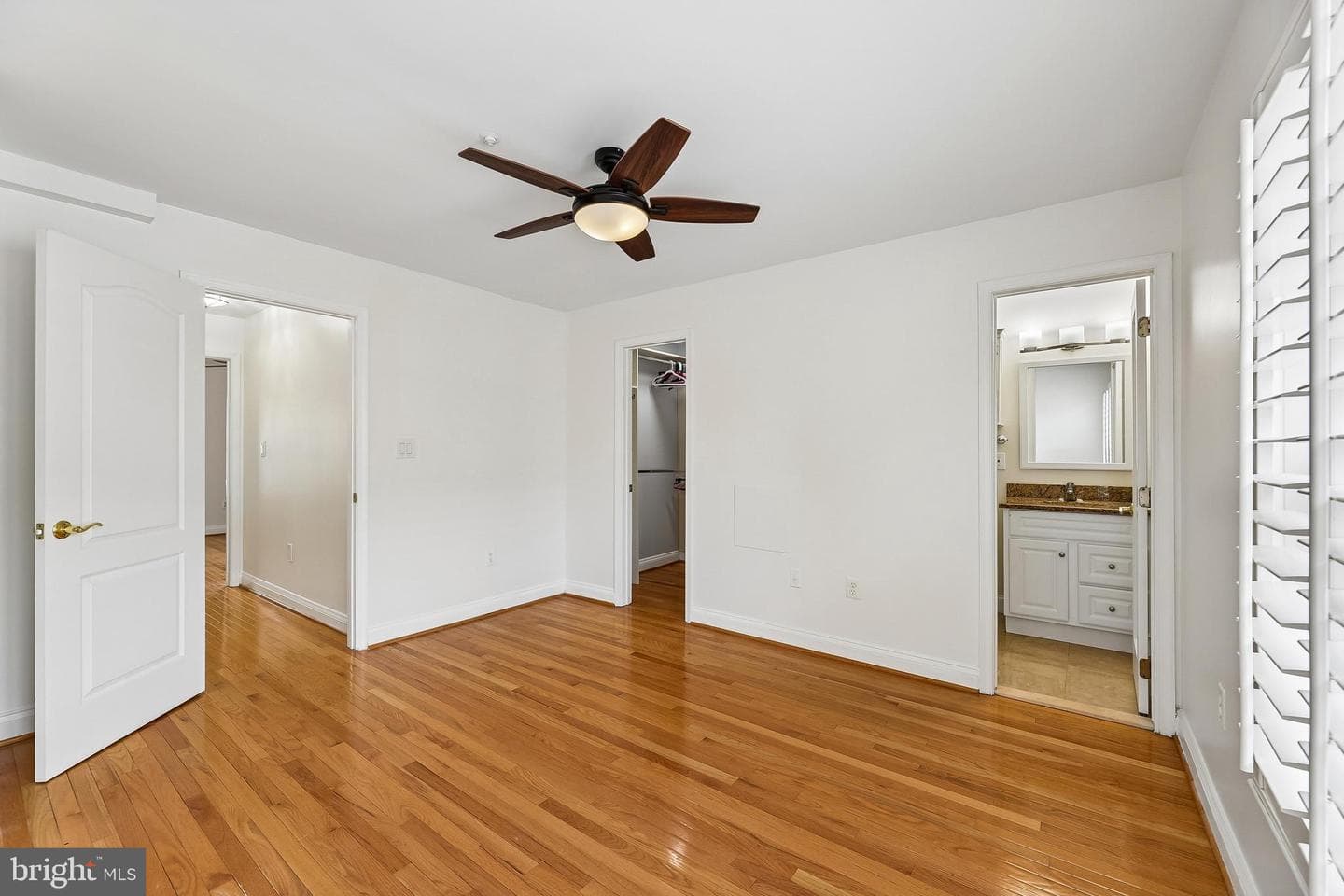 113 Meadows Lane photo 31