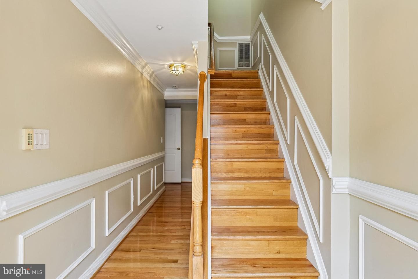 113 Meadows Lane photo 4