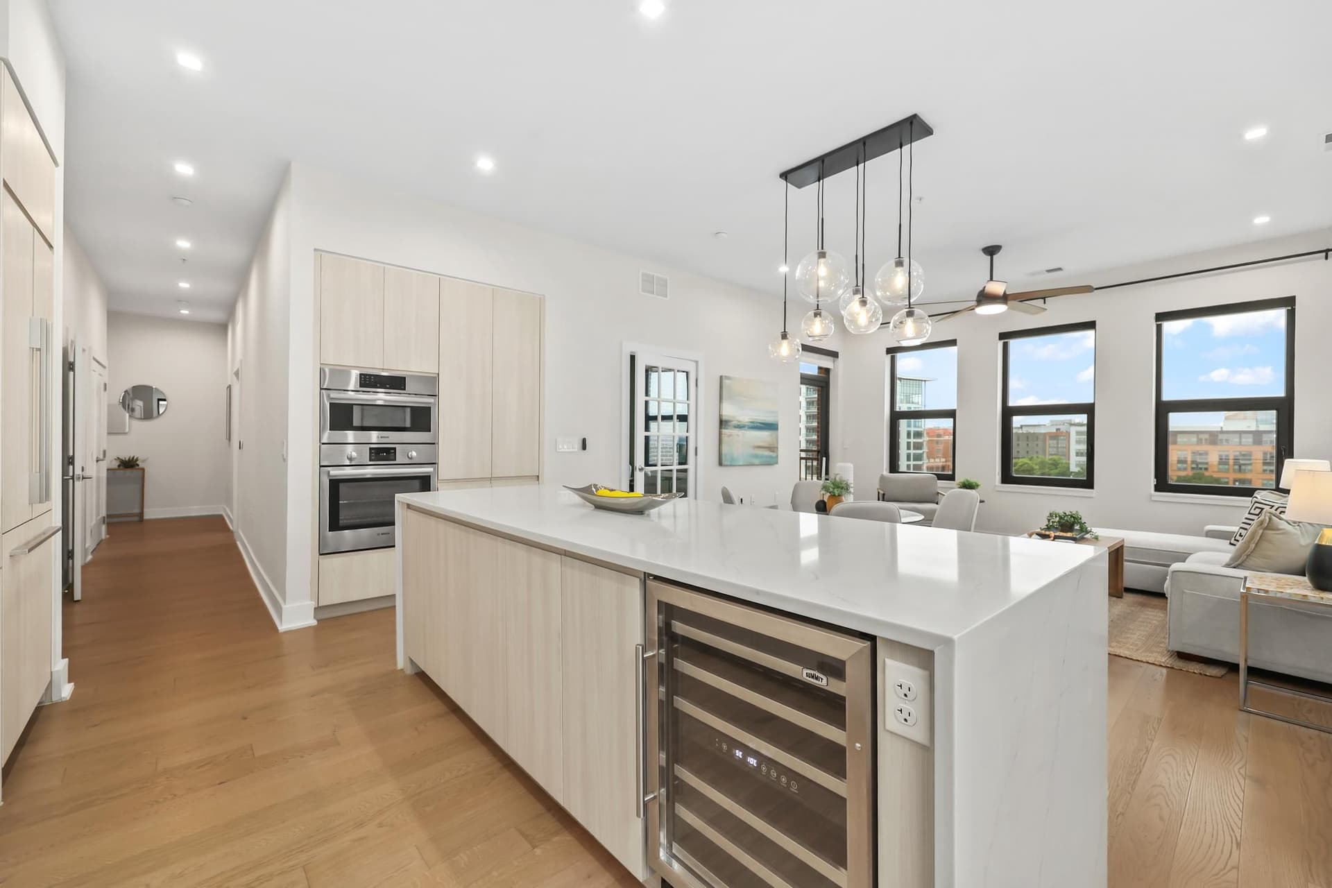 701 Swann Avenue #511 photo 3