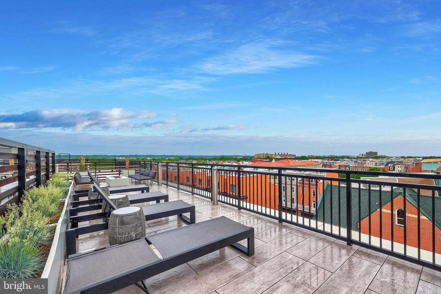 701 Swann Avenue #511 photo 38