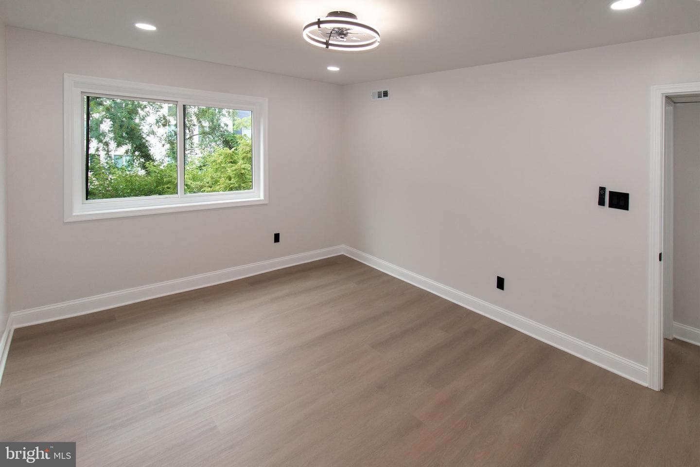 3320 S 28th Street #402 photo 11