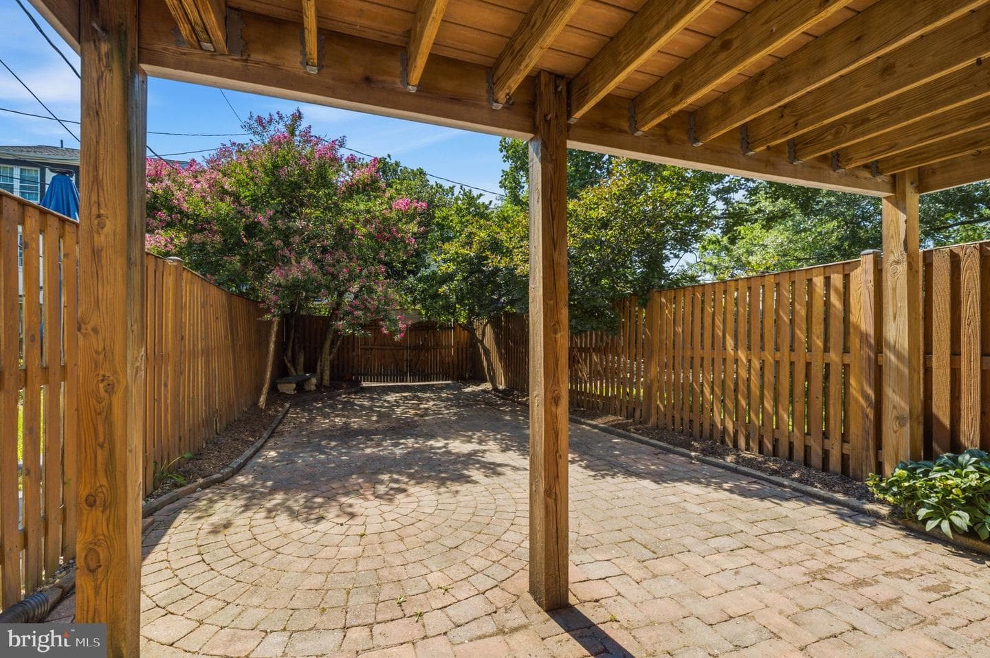 1410 Mount Vernon Avenue photo 5