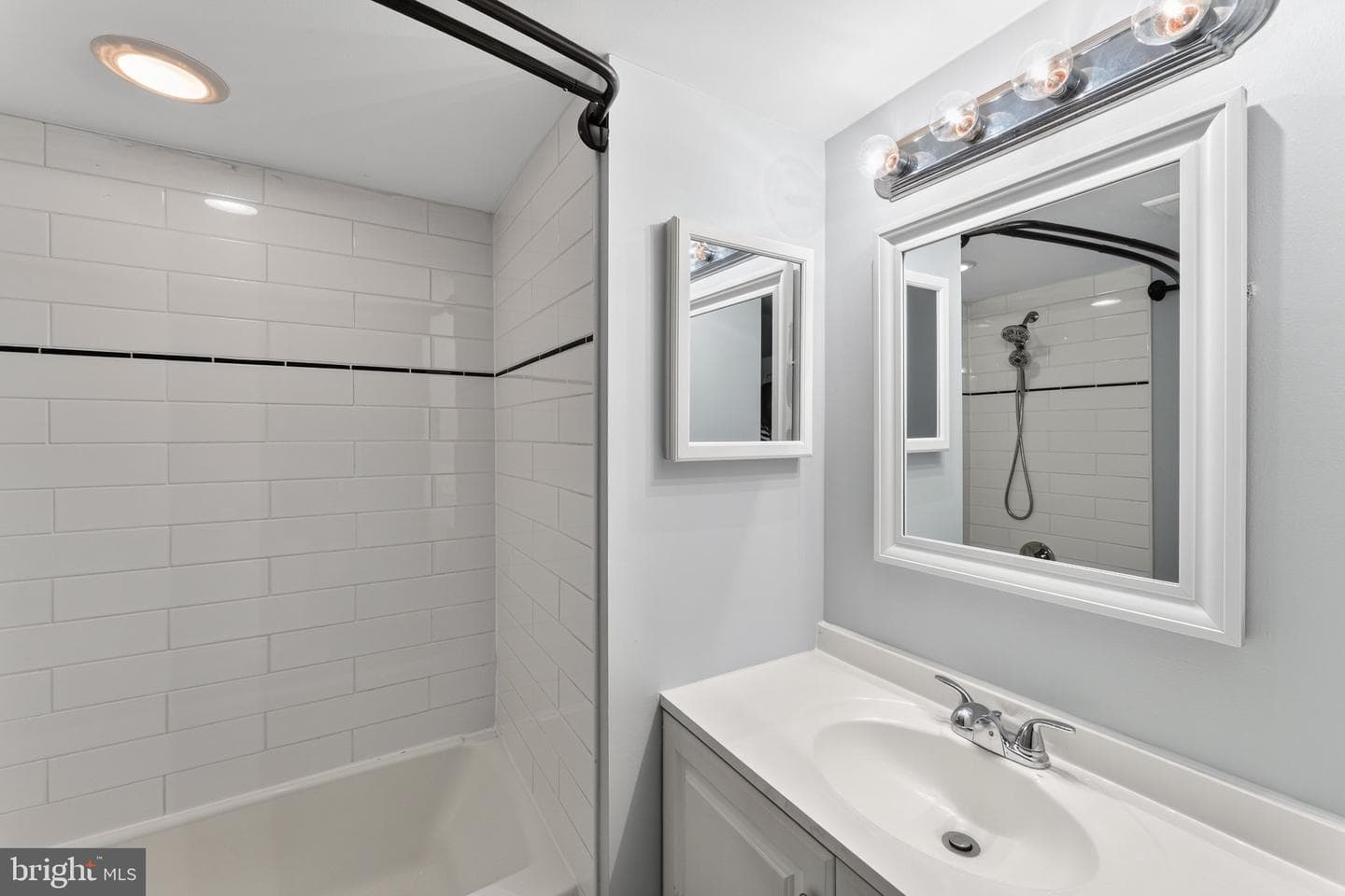 6300 Stevenson Ave # 220 photo 16