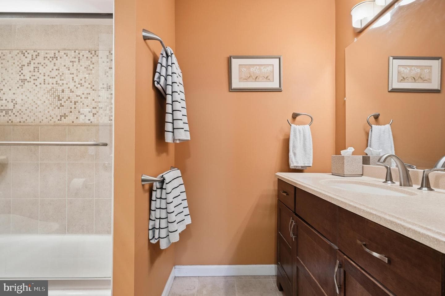 203 Yoakum Pkwy # 410 photo 28