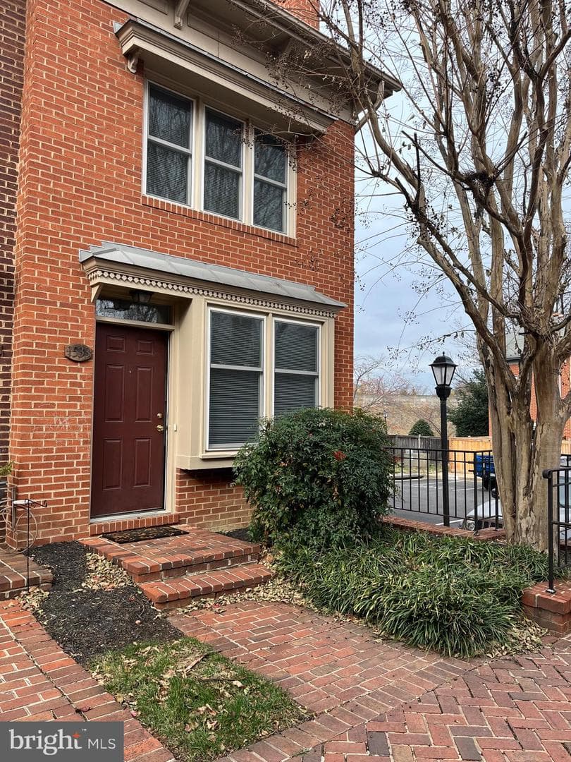 1533 Oronoco Street, Alexandria