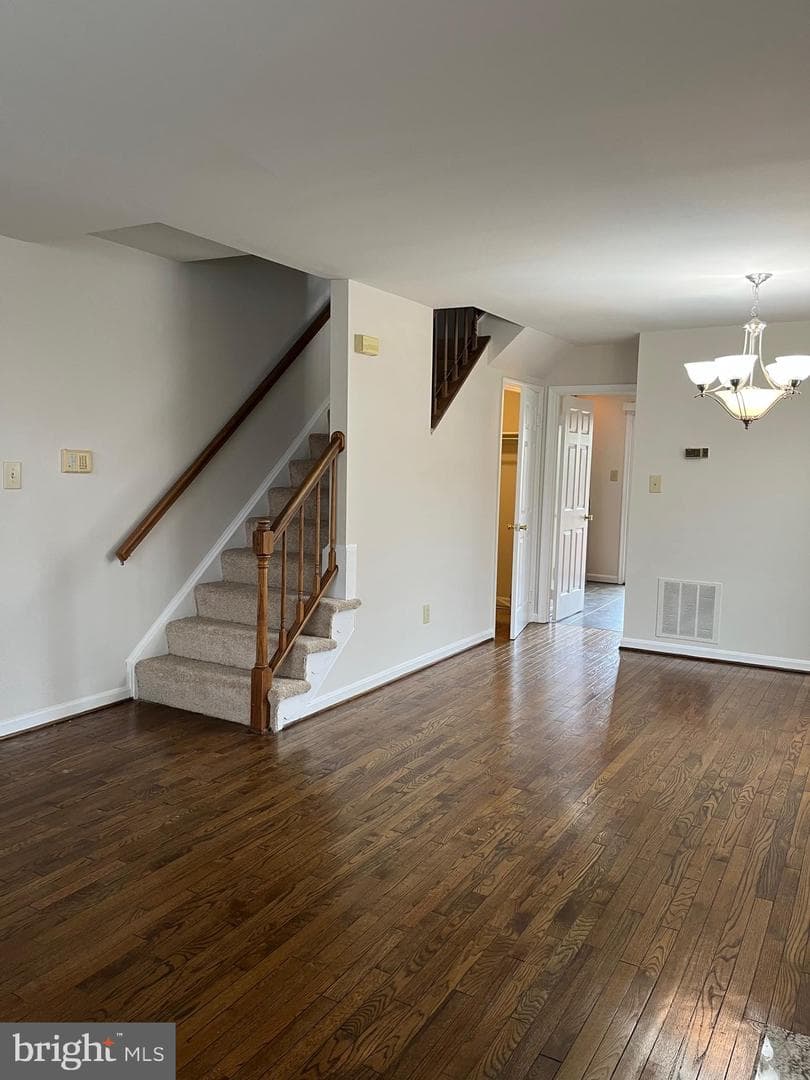 1533 Oronoco Street photo 4