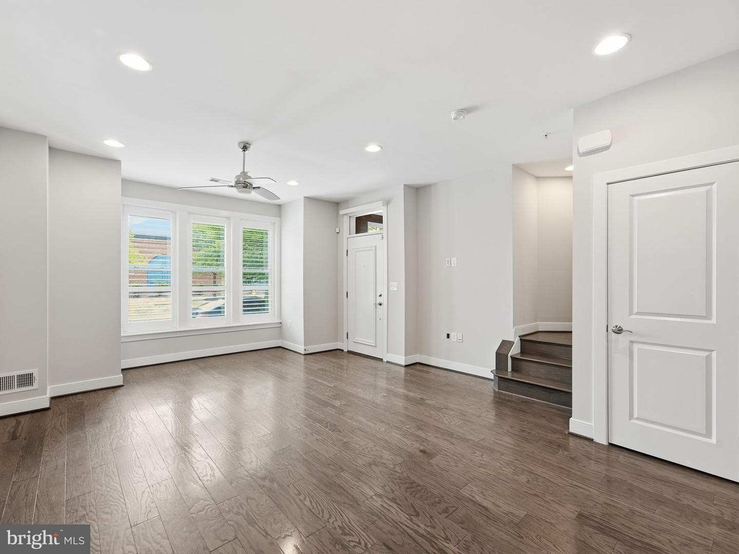 1912 Potomac Avenue #101 photo 10
