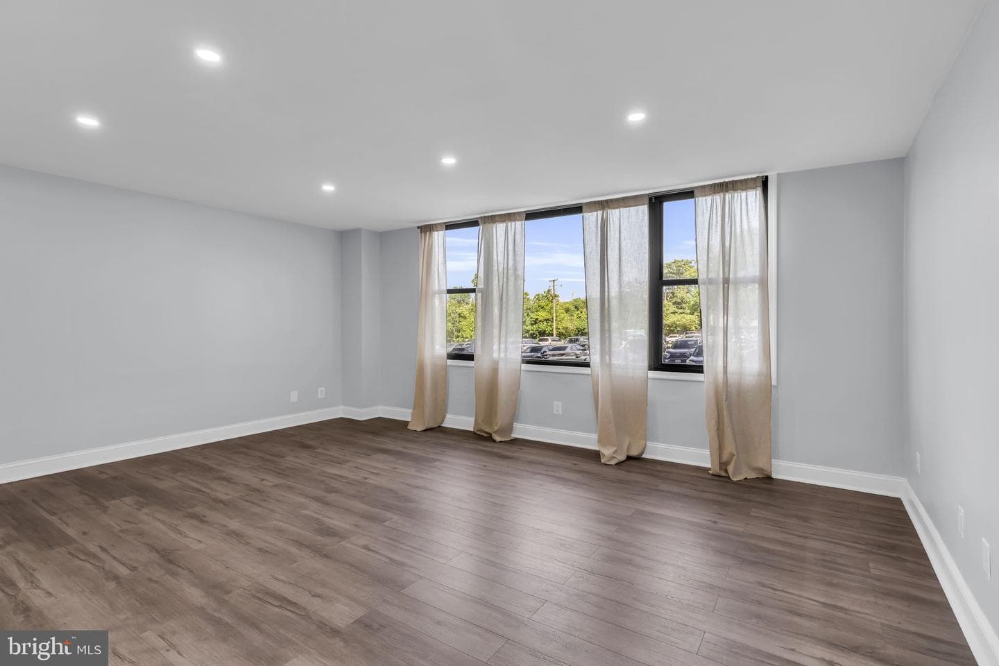 4600 Duke Street #303 photo 10