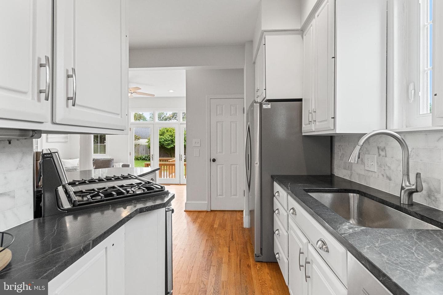 2502 Taylor Avenue photo 8