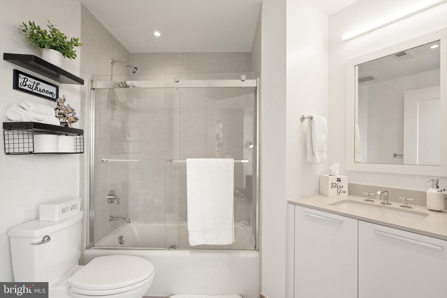 1201 N Royal Street #410 photo 24