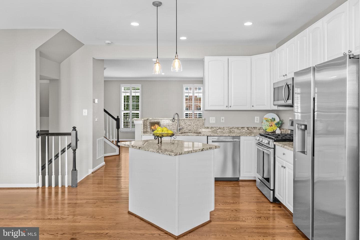 5011 Waple Lane photo 18