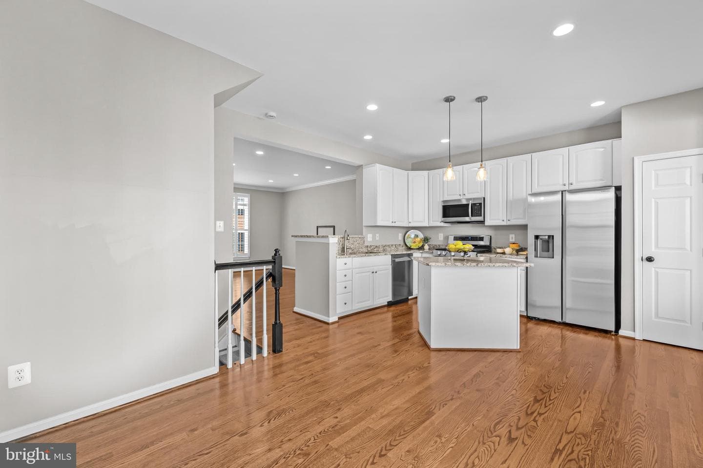 5011 Waple Lane photo 29