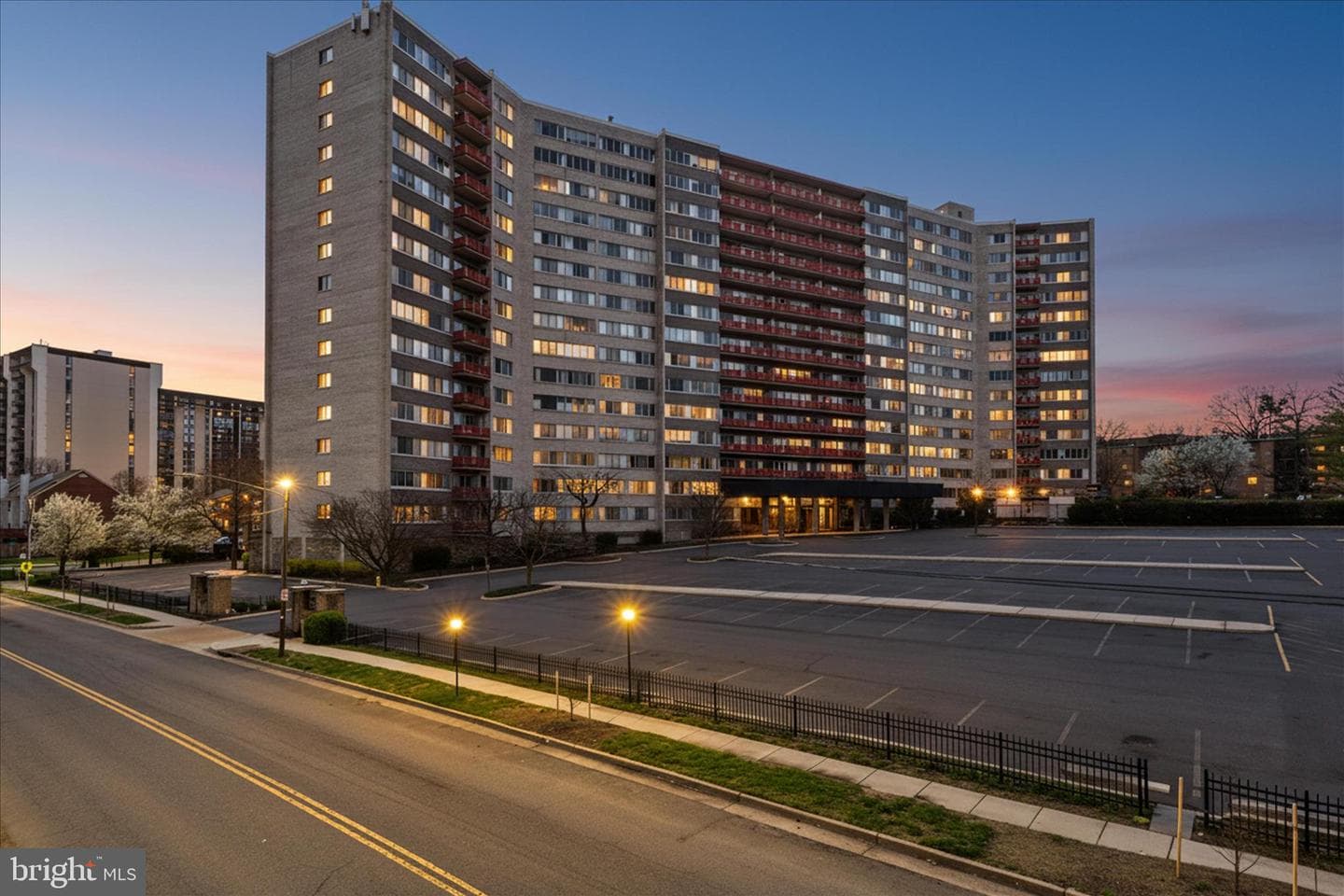 5340 Holmes Run Parkway #904 photo 38