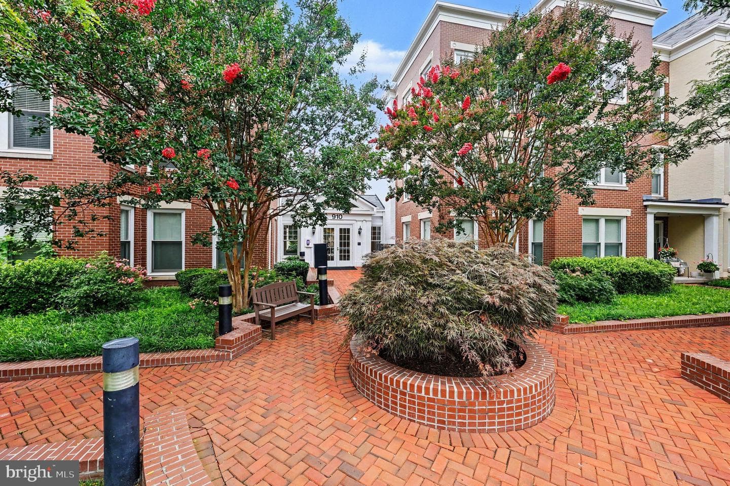 910 Powhatan Street #303s, Alexandria