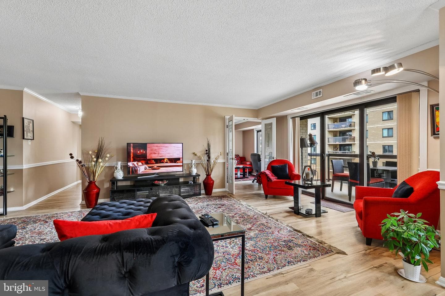 203 Yoakum Parkway #925 photo 17
