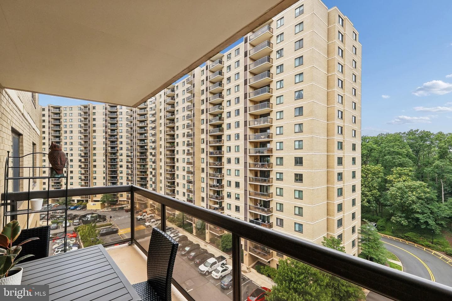 203 Yoakum Parkway #925 photo 19