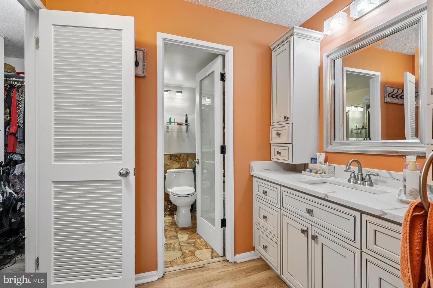 203 Yoakum Parkway #925 photo 26