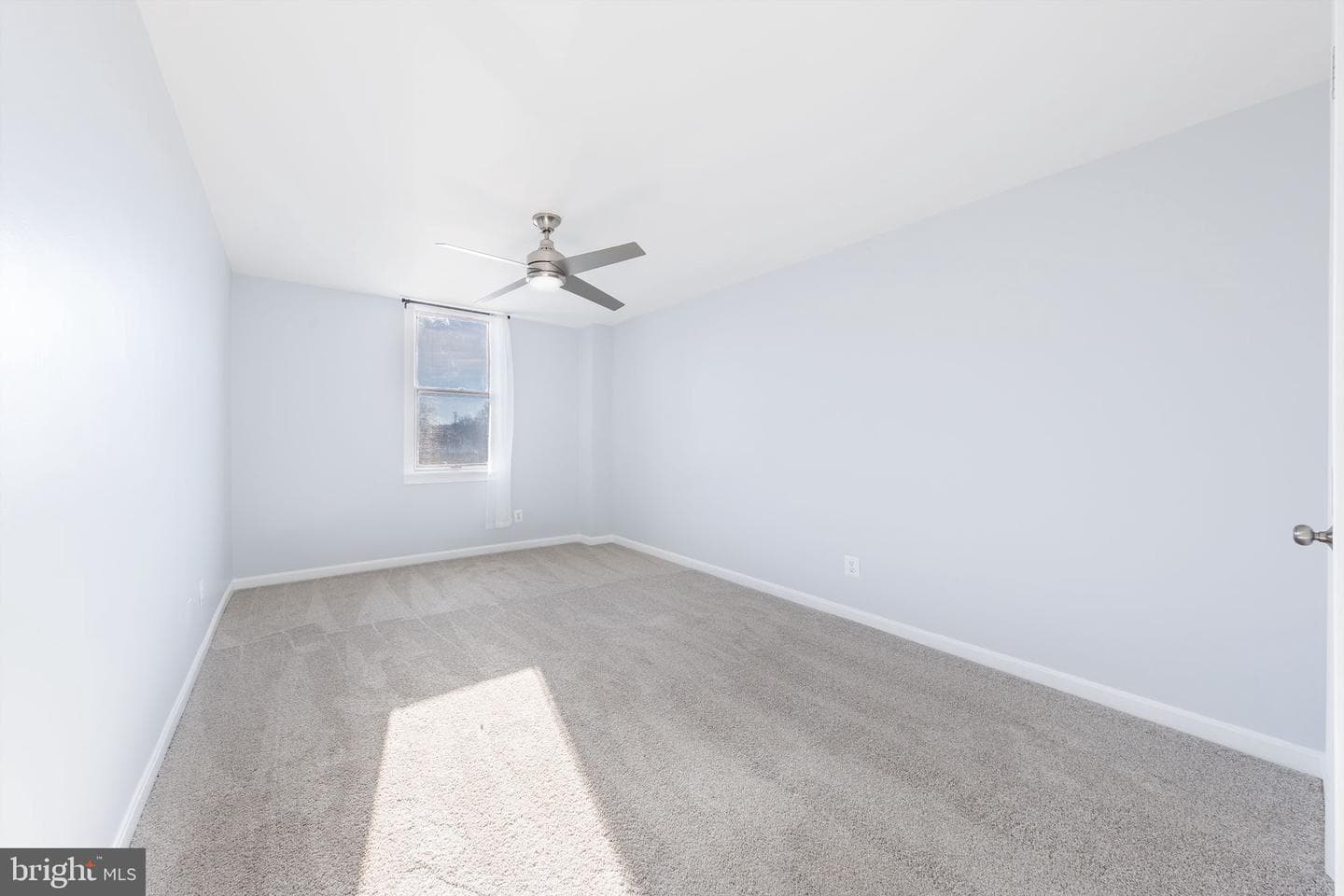 4600 Duke Street #413 photo 23