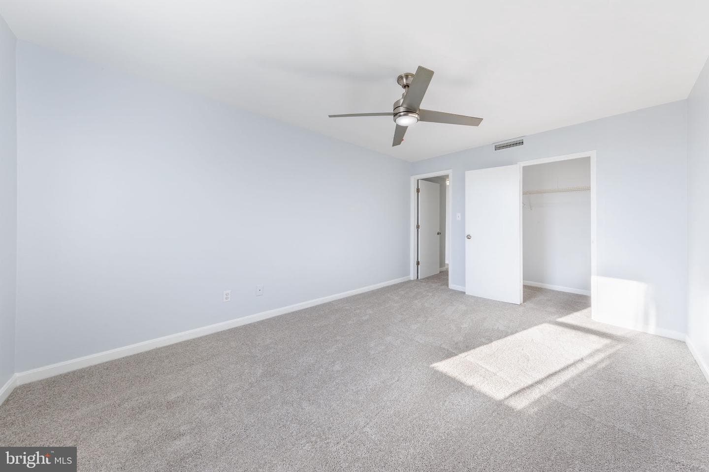 4600 Duke Street #413 photo 28