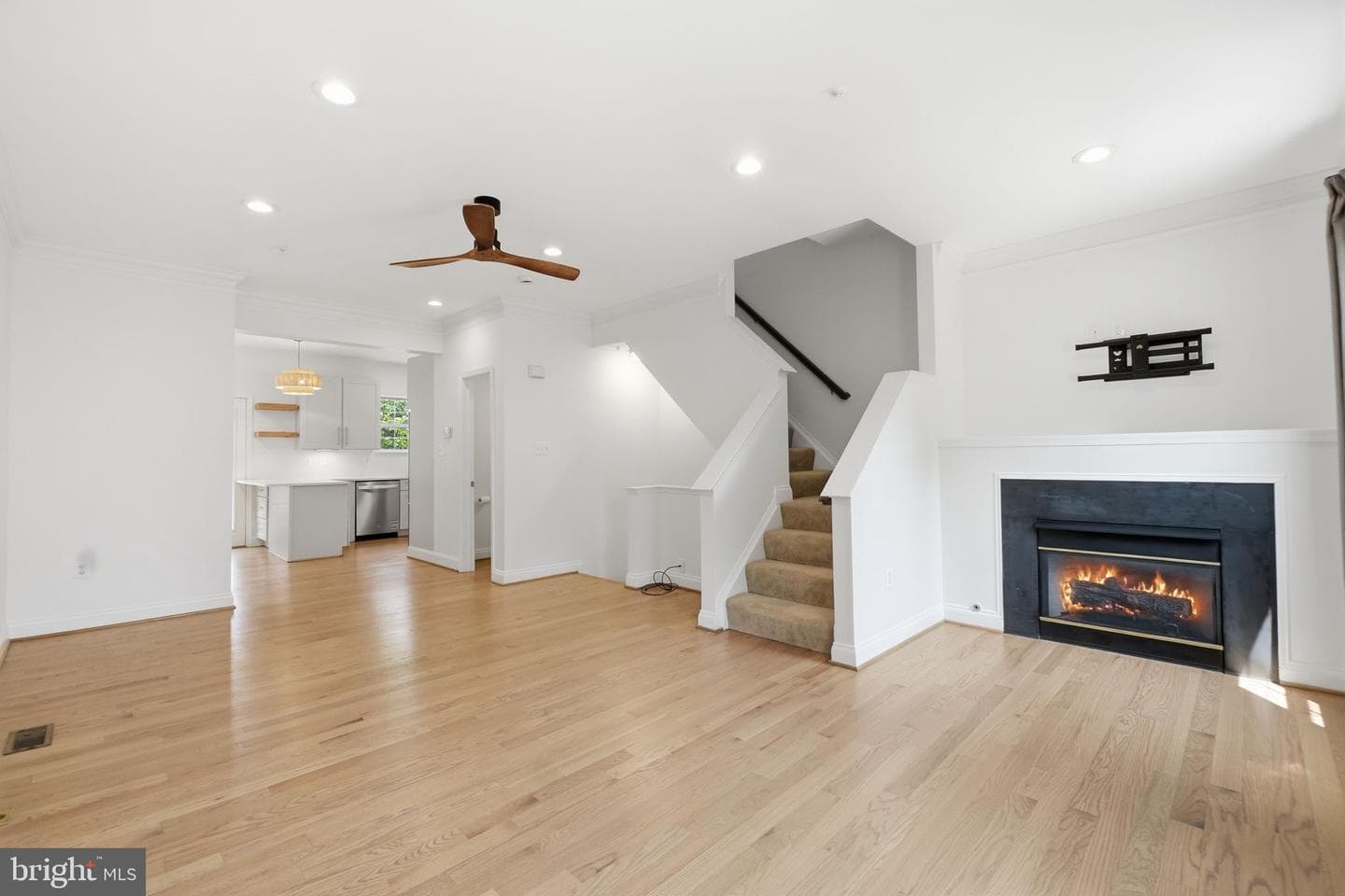 3839 Watkins Mill Drive photo 8