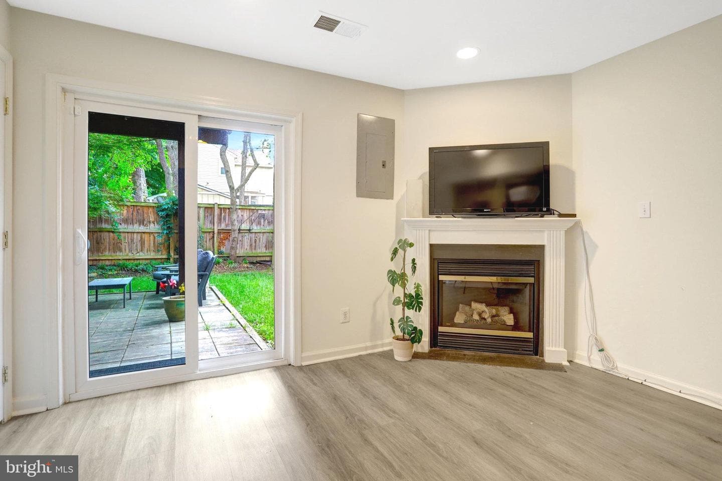 10 W Glebe Road photo 18